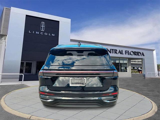 Photo of 2025 Infinite Black Metallic Clearcoat Lincoln Nautilus