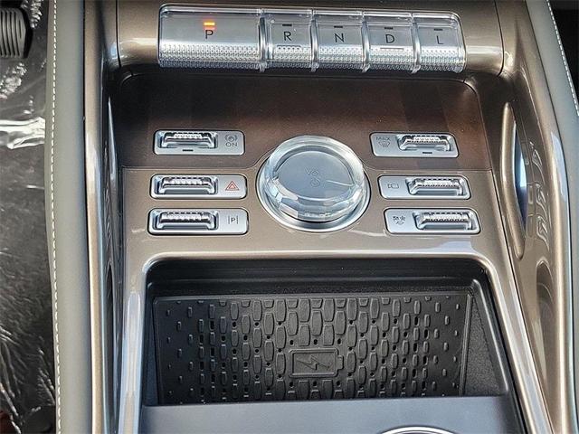 Photo of 2025 Infinite Black Metallic Clearcoat Lincoln Nautilus