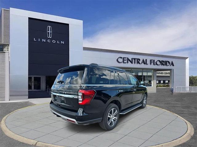 Photo of 2023 Agate Black Metallic Ford Expedition