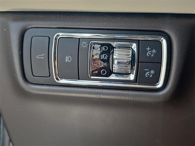 Photo of 2023 Black Metallic Lincoln Aviator