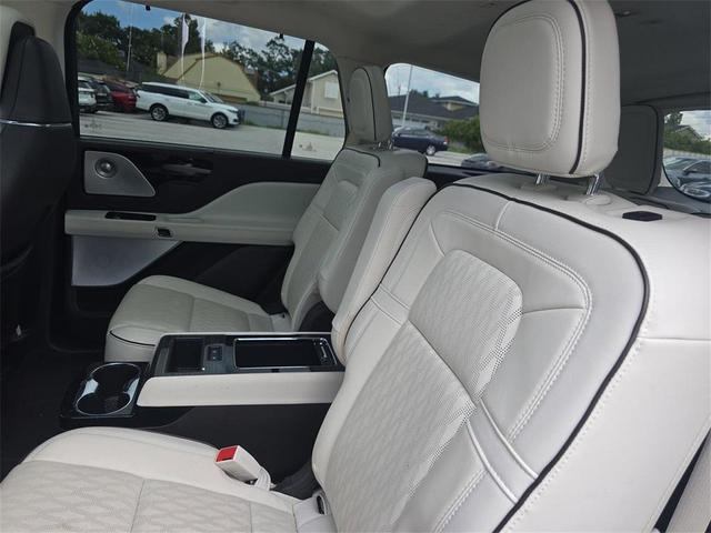 Photo of 2023 Black Metallic Lincoln Aviator