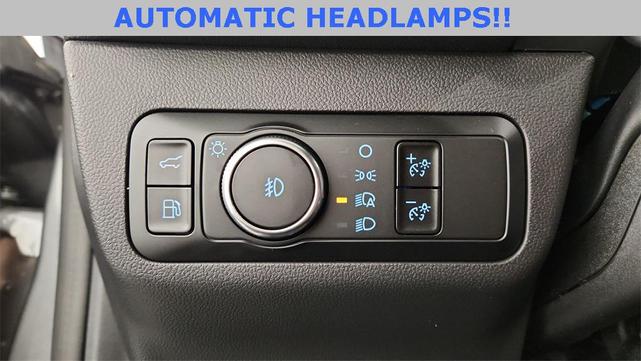 Photo of 2024 Carbonized Gray Metallic Ford Escape