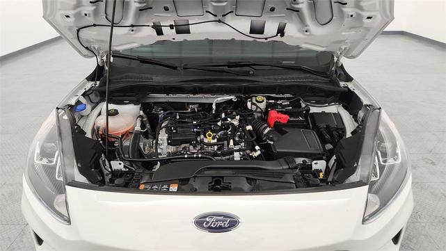Photo of 2022 Star White Metallic Tri-Coat Ford Escape