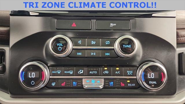 Photo of 2022 Agate Black Metallic Ford Expedition