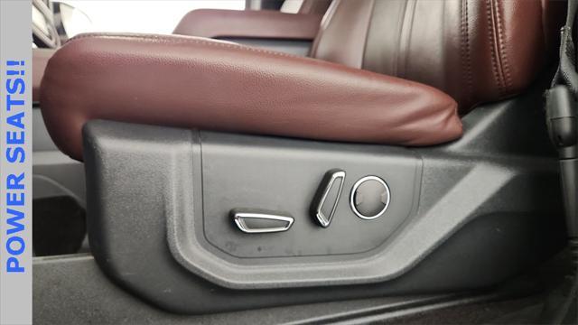 Photo of 2022 Agate Black Metallic Ford Expedition