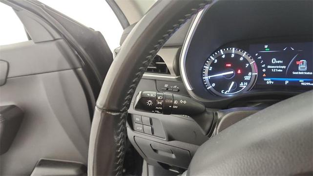 Photo of 2021 Midnight Black Metallic Toyota Highlander