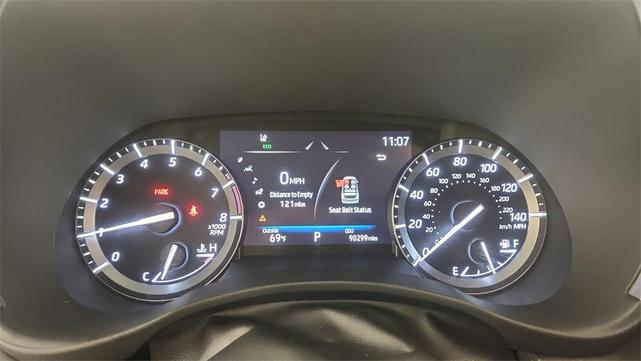 Photo of 2021 Midnight Black Metallic Toyota Highlander