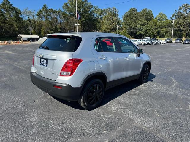 Photo of 2015 Silver Chevrolet Trax