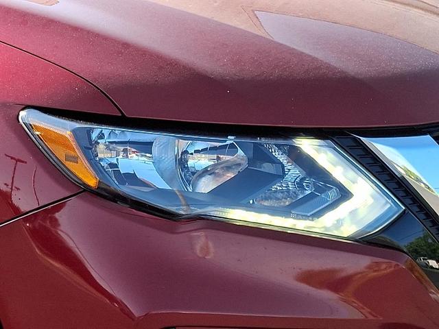 Photo of 2018 Scarlet Ember Nissan Rogue