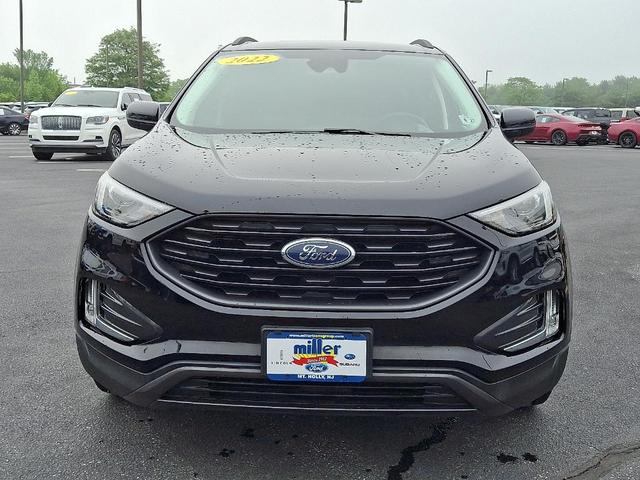 Photo of 2022 Agate Black Metallic Ford Edge