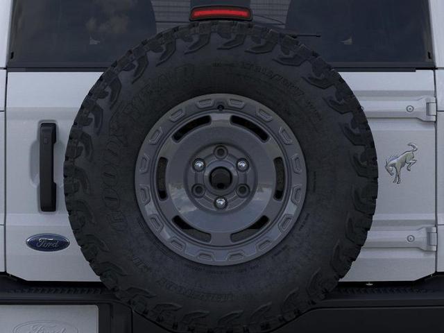 Photo of 2025 Oxford White Ford Bronco
