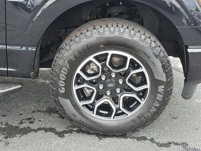 Photo of 2022 Agate Black Metallic Ford F-150