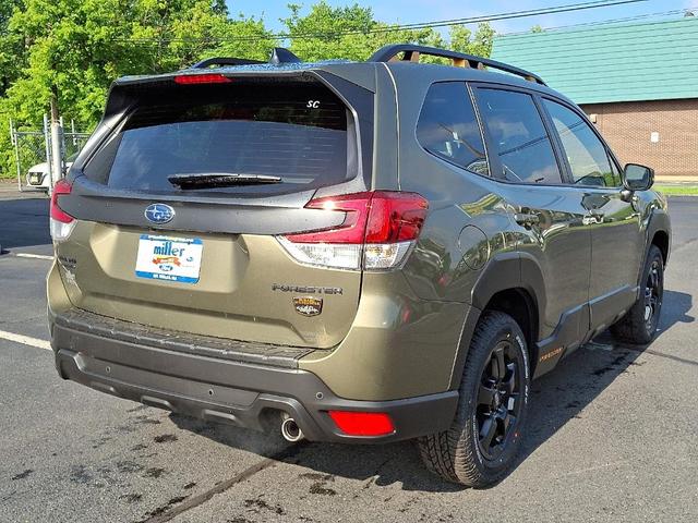 Photo of 2025 Autumn Green Metallic Subaru Forester