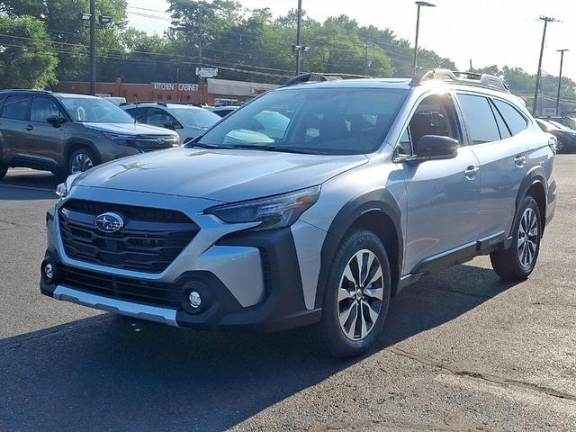 Photo of 2025 Ice Silver Metallic Subaru Outback