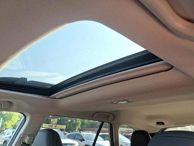 Photo of 2025 Ice Silver Metallic Subaru Outback