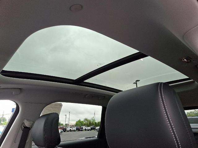 Photo of 2025 Gray Metallic Lincoln Nautilus