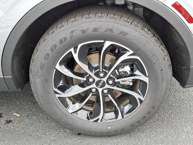 Photo of 2025 Gray Metallic Lincoln Nautilus