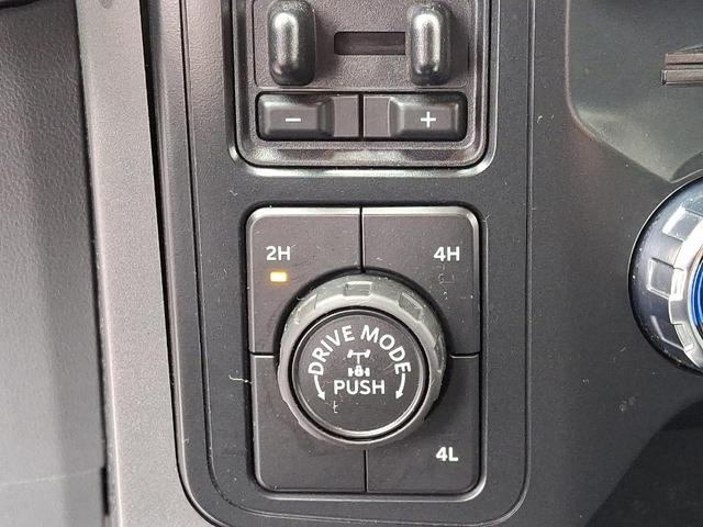 Photo of 2022 Space White Metallic Ford F-150