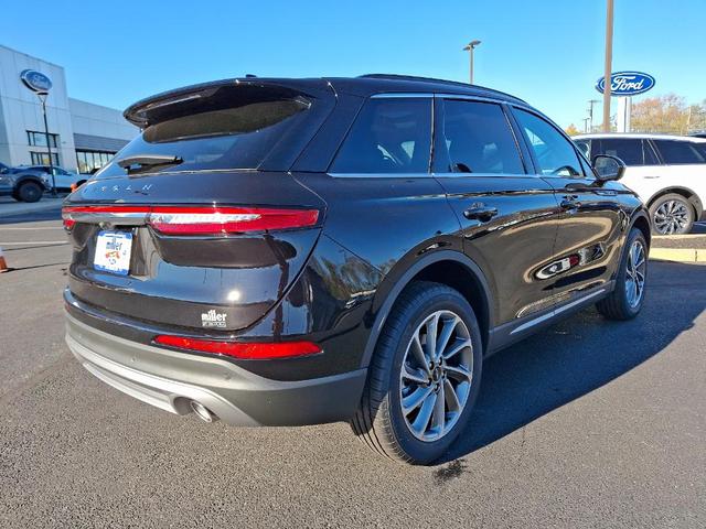 Photo of 2025 Black Metallic Lincoln Corsair