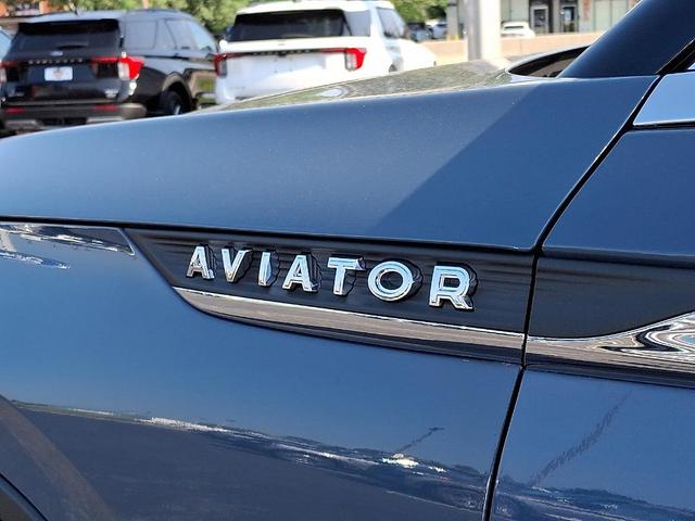 Photo of 2025 Whisper White Lincoln Aviator