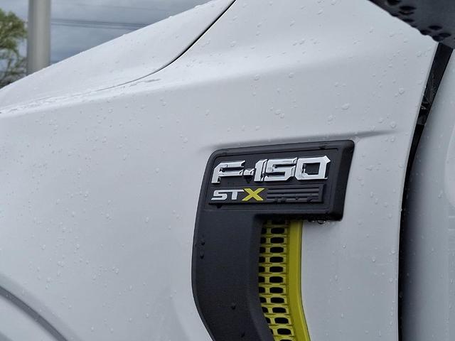 Photo of 2025 Oxford White Ford F-150