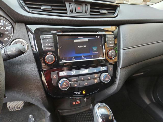 Photo of 2018 Scarlet Ember Nissan Rogue