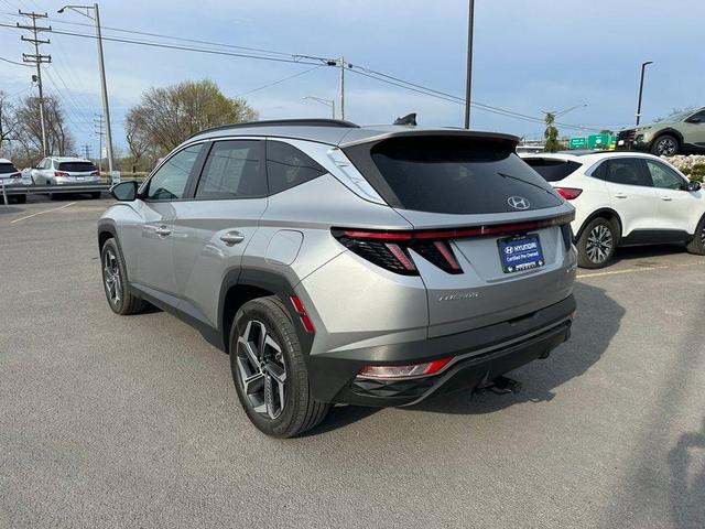Photo of 2024 Shimmering Silver Hyundai TUCSON Hybrid