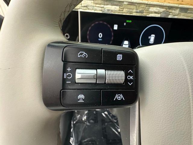 Photo of 2024 Shimmering Silver Hyundai SANTA FE