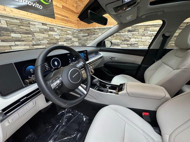 Photo of 2025 Gray Hyundai TUCSON