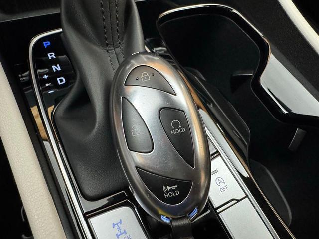 Photo of 2025 Gray Hyundai TUCSON