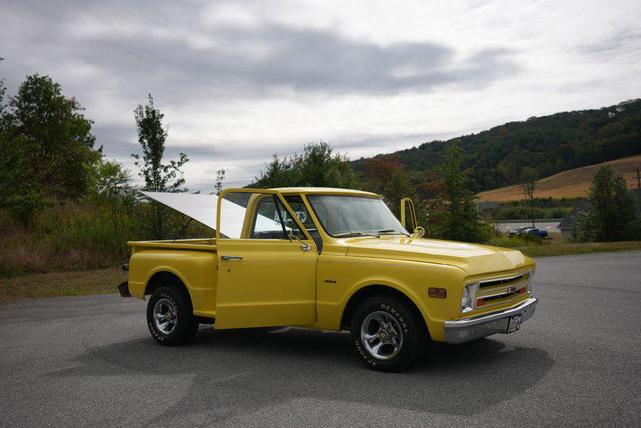 Photo of 1967 Yellow Chevrolet C10/K10