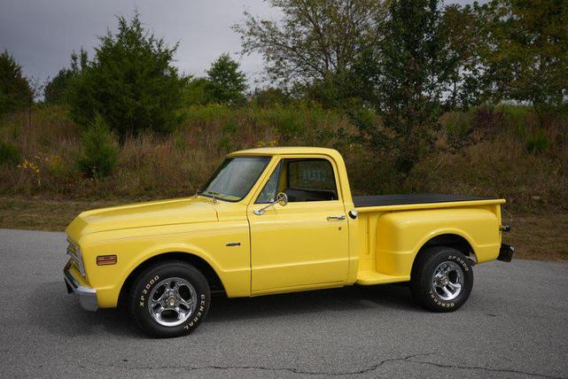 Photo of 1967 Yellow Chevrolet C10/K10