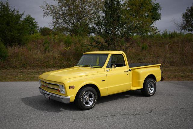 Photo of 1967 Yellow Chevrolet C10/K10