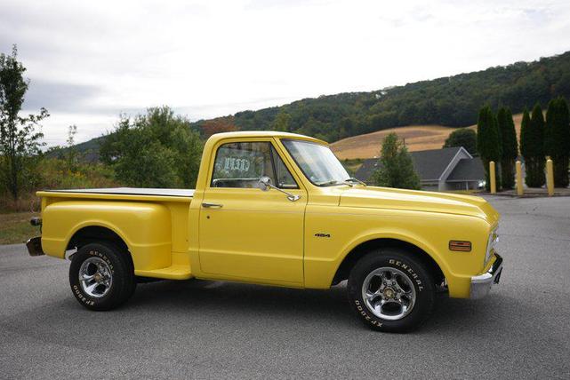 Photo of 1967 Yellow Chevrolet C10/K10