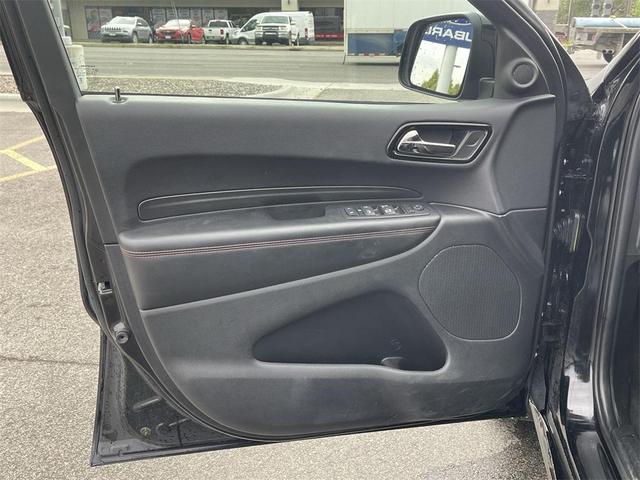 Photo of 2024 DB Black Crystal Clearcoat Dodge Durango