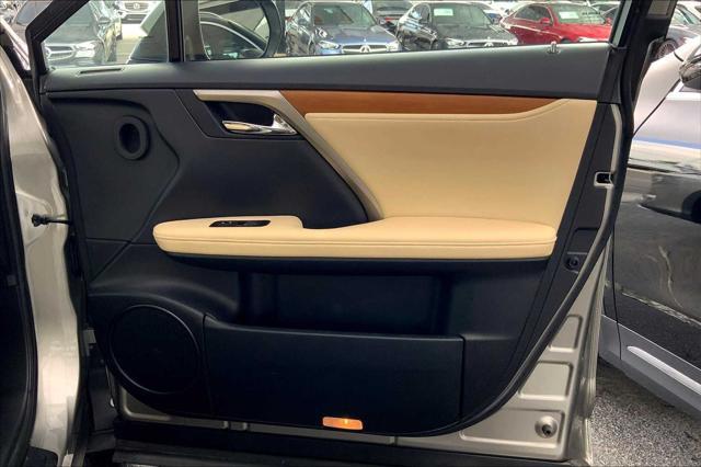 Photo of 2021 Atomic Silver Lexus RX 350