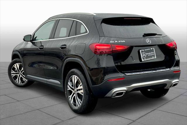 Photo of 2025 Black Mercedes-Benz GLA 250