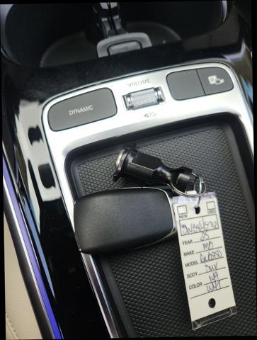 Photo of 2025 White Mercedes-Benz GLB 250
