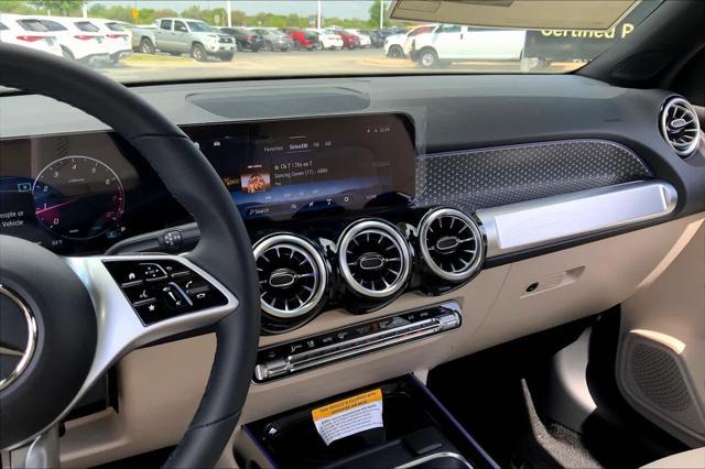 Photo of 2025 White Mercedes-Benz GLB 250