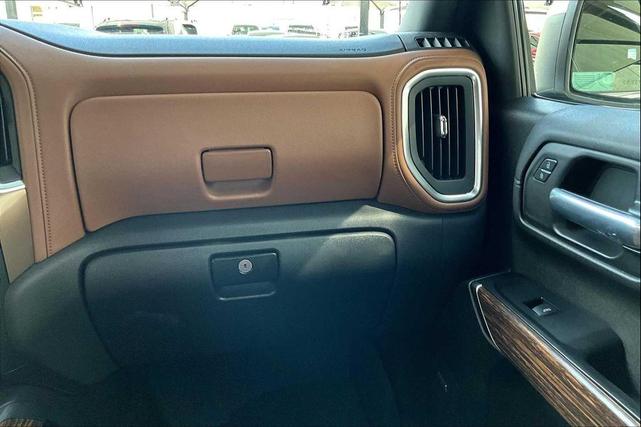 Photo of 2019 Iridescent Pearl Tricoat Chevrolet Silverado 1500