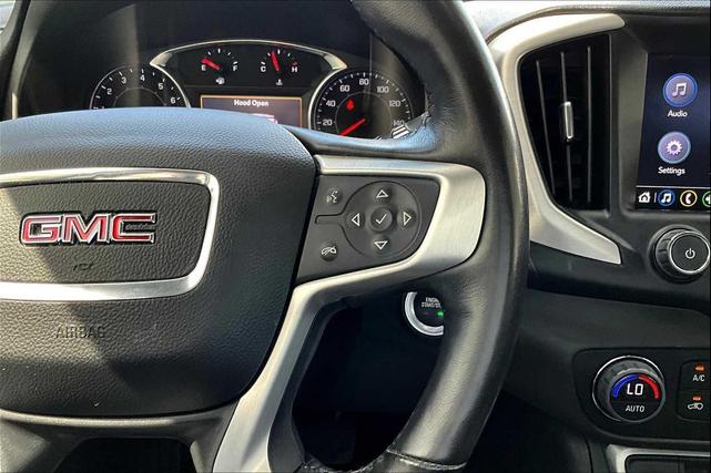 Photo of 2022 Summit White GMC Terrain