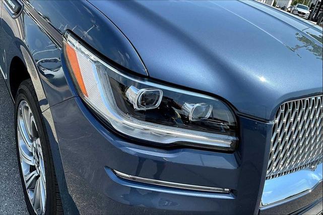 Photo of 2022 Ocean Drive Blue Metallic Tinted Clearcoat Lincoln Navigator