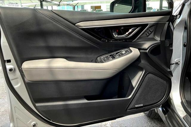 Photo of 2020 Ice Silver Metallic Subaru Outback