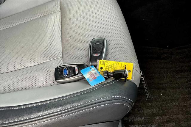 Photo of 2020 Ice Silver Metallic Subaru Outback