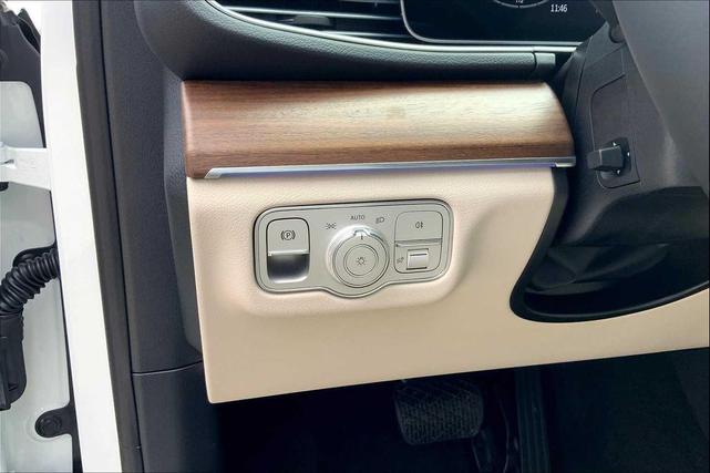 Photo of 2025 White Mercedes-Benz GLE 350