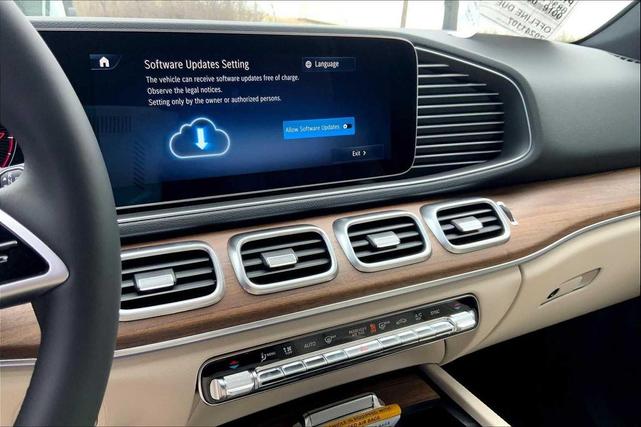 Photo of 2025 White Mercedes-Benz GLE 350