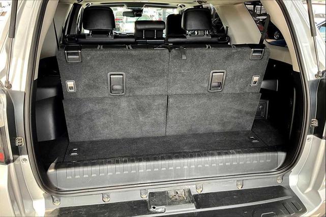 Photo of 2022 Classic Silver Metallic Toyota 4Runner