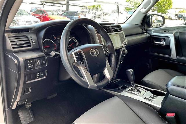 Photo of 2022 Classic Silver Metallic Toyota 4Runner