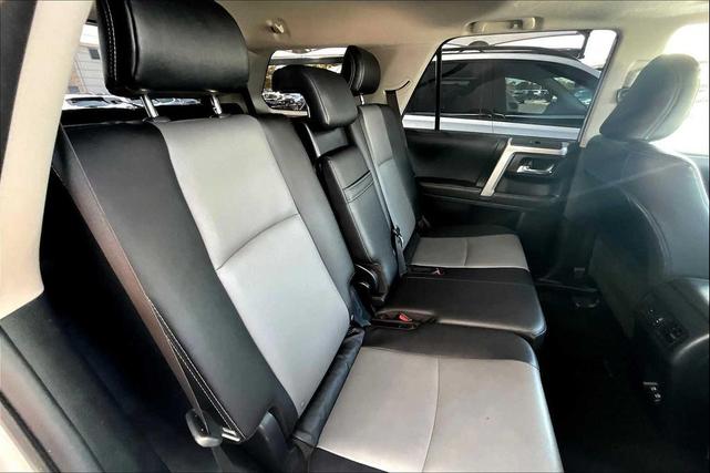 Photo of 2022 Classic Silver Metallic Toyota 4Runner