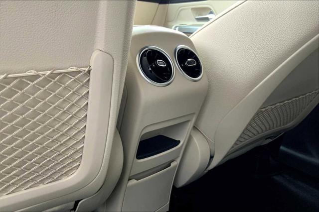 Photo of 2025 Cirrus Silver Metallic Mercedes-Benz GLB 250